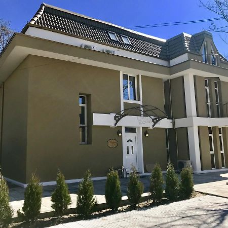 Family Hotel Garden Kyrdżali Zewnętrze zdjęcie